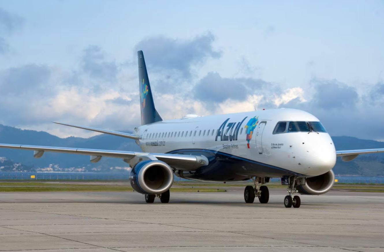 Avião da Azul retorna ao Galeão após emergência técnica