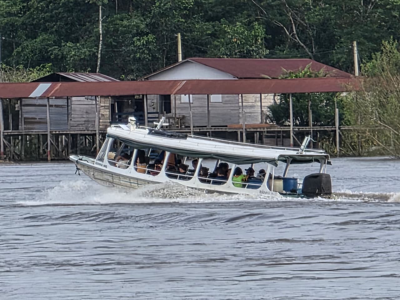 Transporte Gratuito para Indígenas no Segundo Turno das Eleições no Amazonas