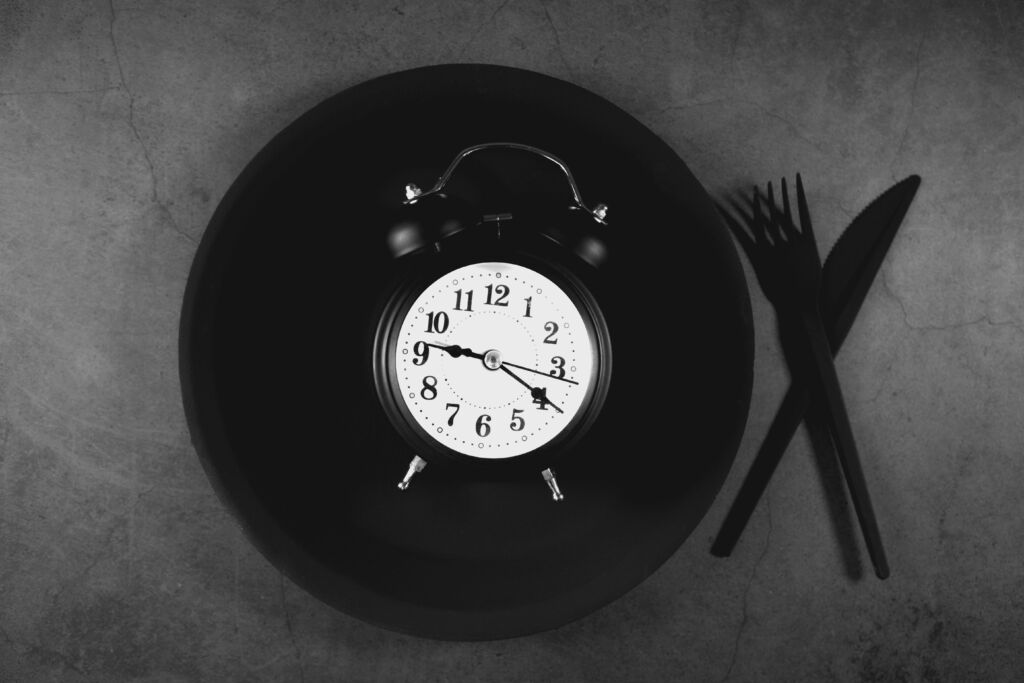 Comer de 3 em 3 horas: Mito ou Verdade? Entenda o que a ciência revela