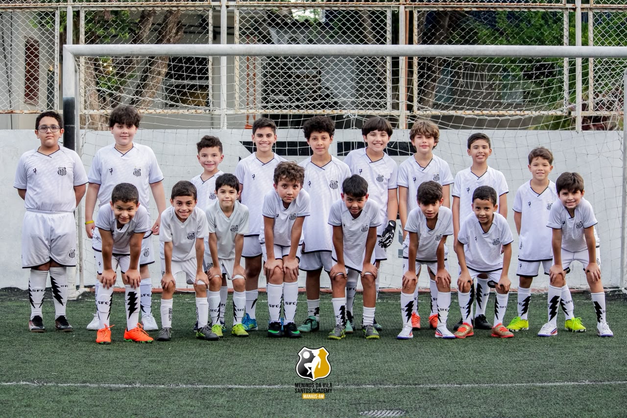Copa Amazonas: Escolinha do Santos em Manaus homenageia lendas do futebol