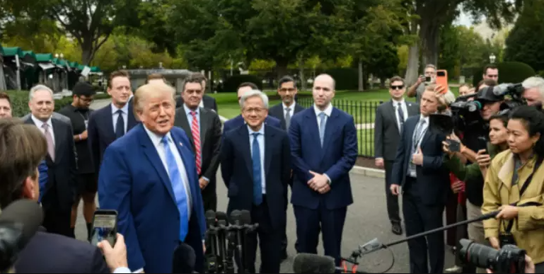 Trump acompanha de perto eleições brasileiras e gera polêmica