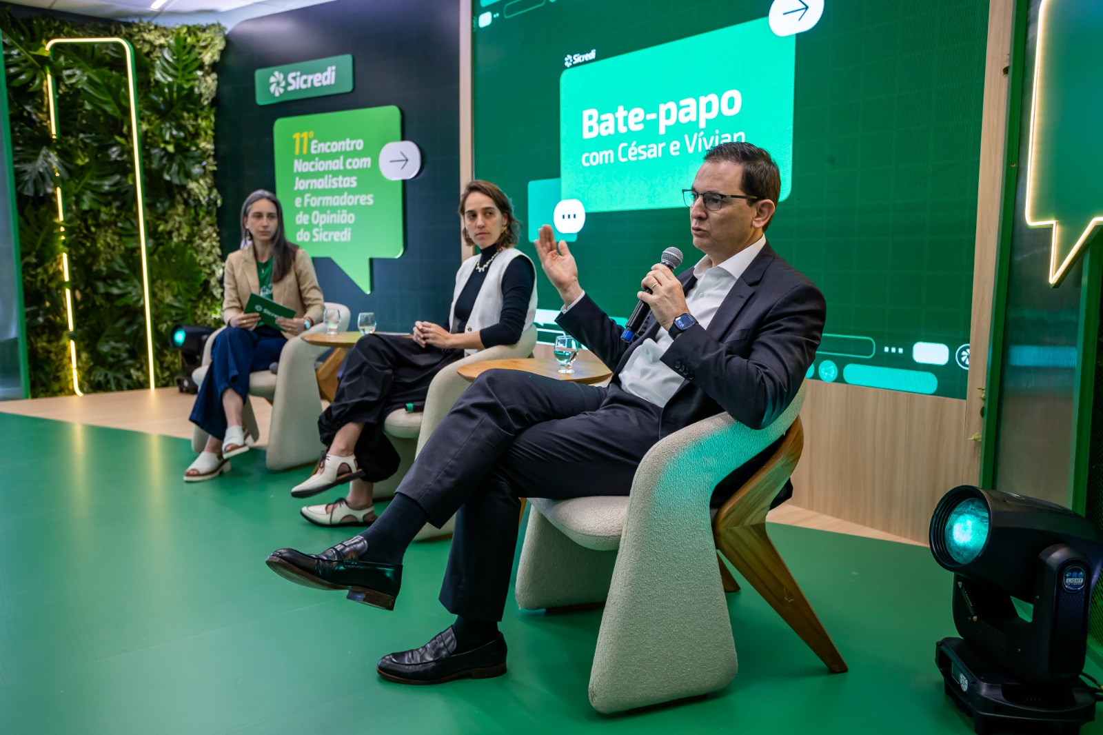 Sicredi debate bem-estar financeiro e cooperativismo em 11º Encontro Nacional