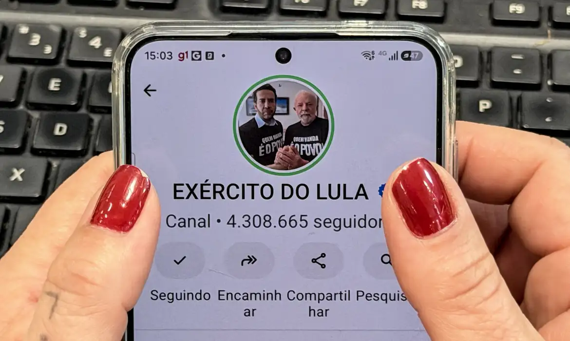 Canal 'Exército do Lula' é registrado no TSE para seguir no ar