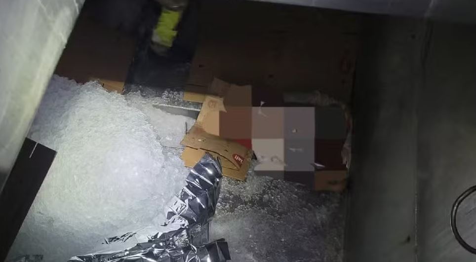 Trabalhador morre ao cair em máquina de triturar gelo em Santa Luzia, MG