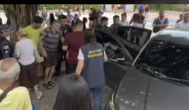Calor intenso e filas lentas causam confusão em colégios eleitorais de Manaus