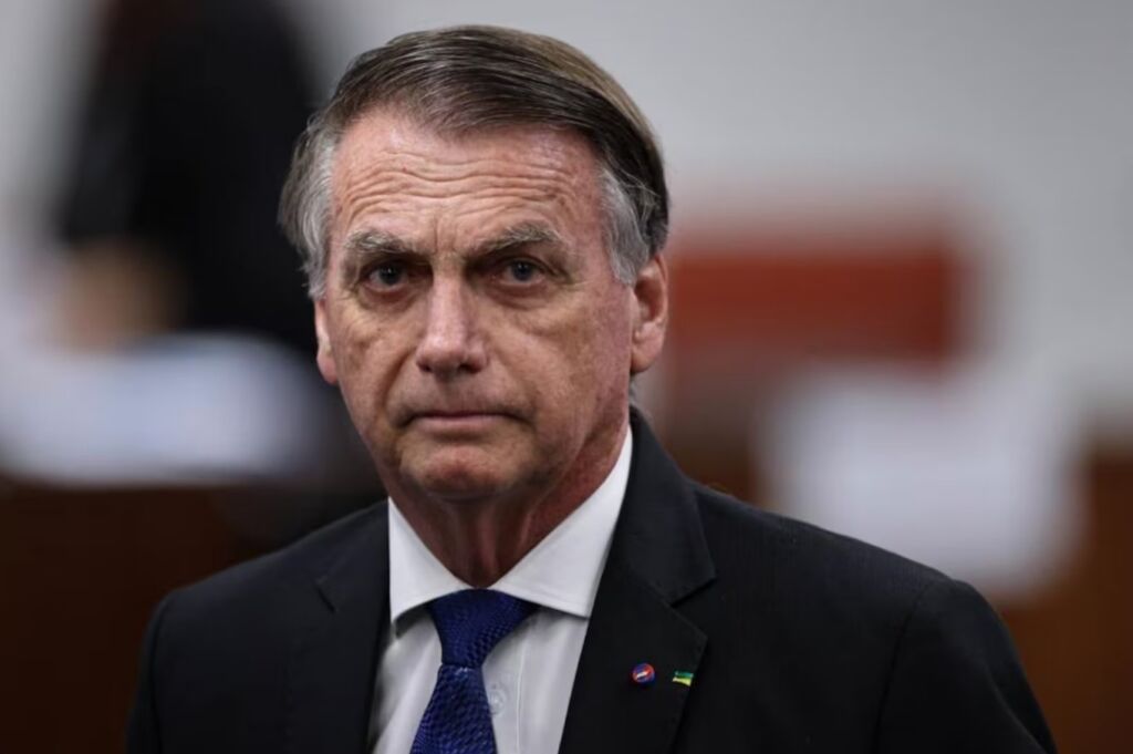 Bolsonaro solicita permissão ao STF para reiniciar grupo de oração em casa
