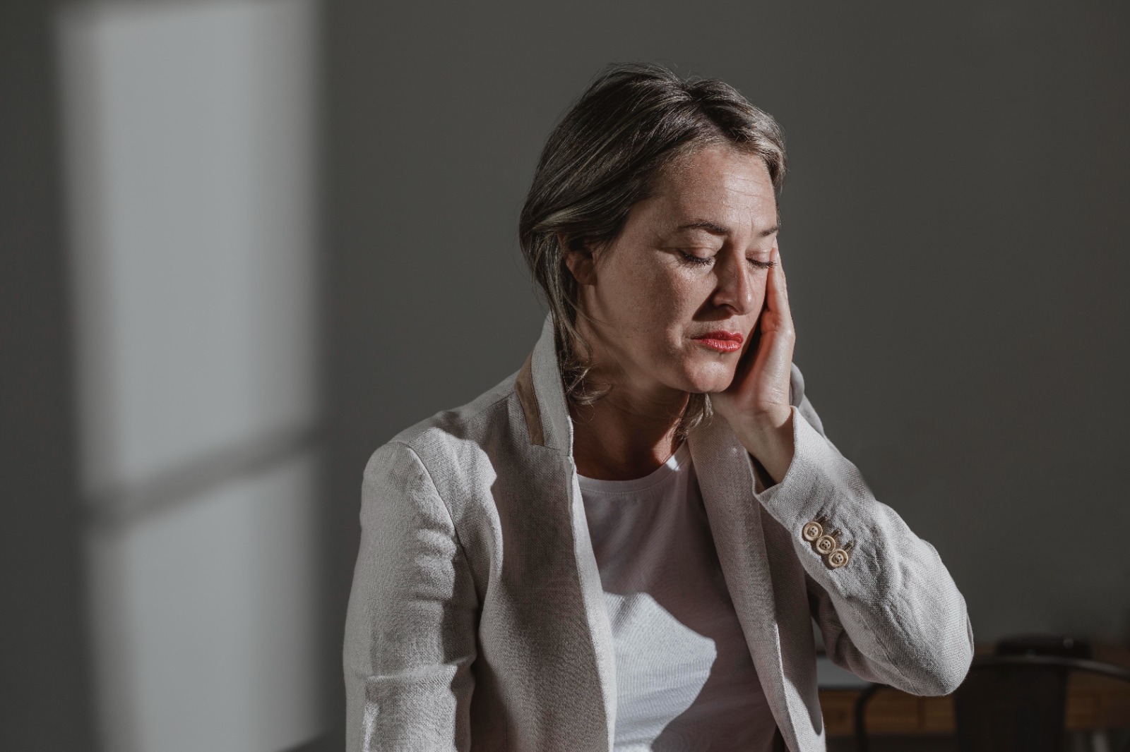 Menopausa: Cuidados Essenciais para Aliviar Sintomas e Melhorar a Saúde