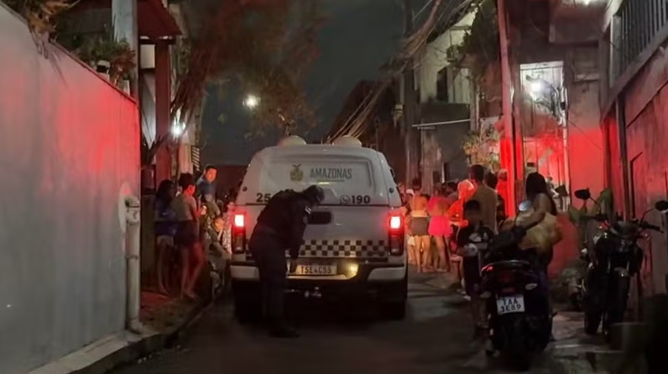 Homem é assassinado a tiros ao chegar em casa na Compensa, Manaus