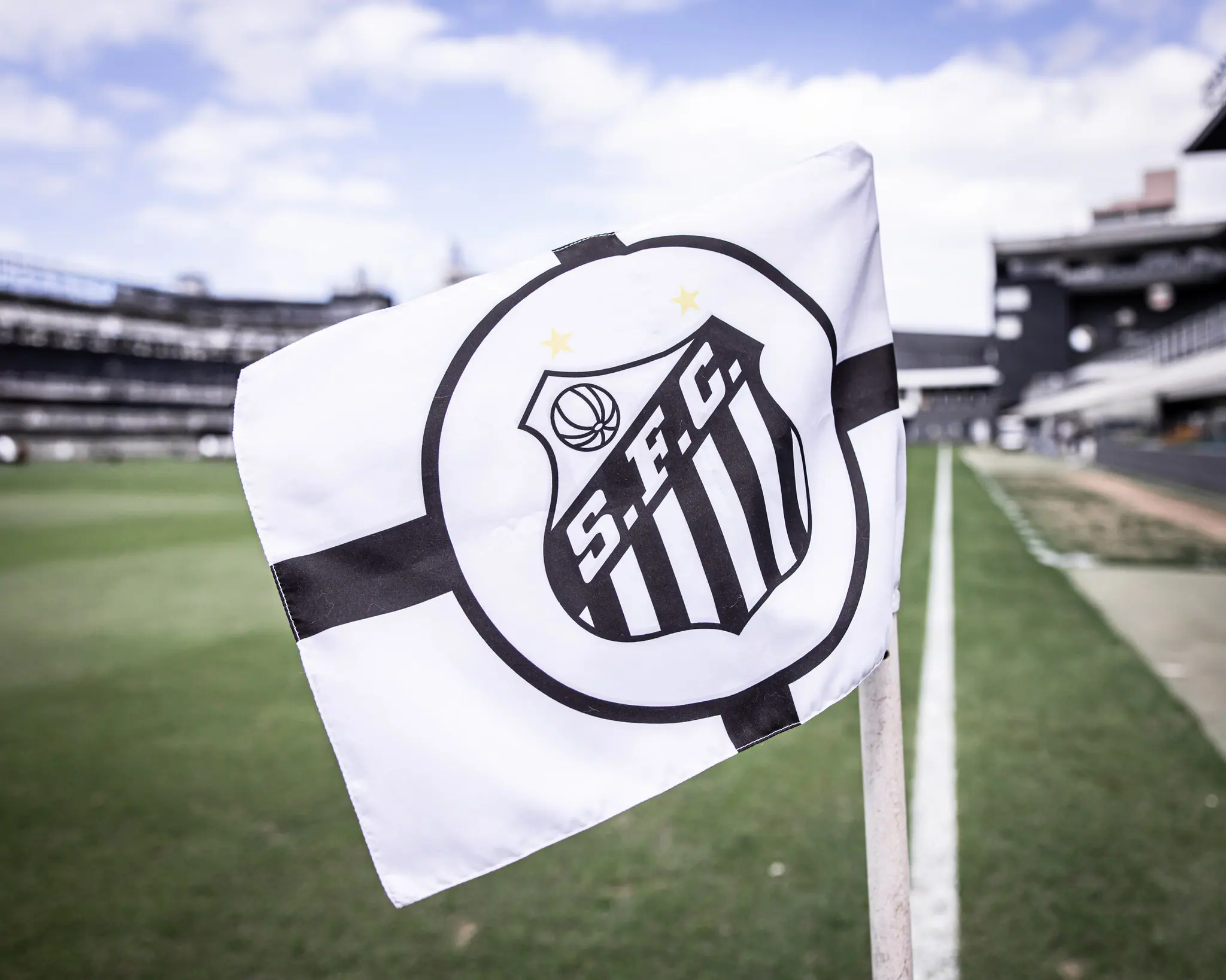 Santos acumula sete punições da Fifa e é proibido de contratar jogadores