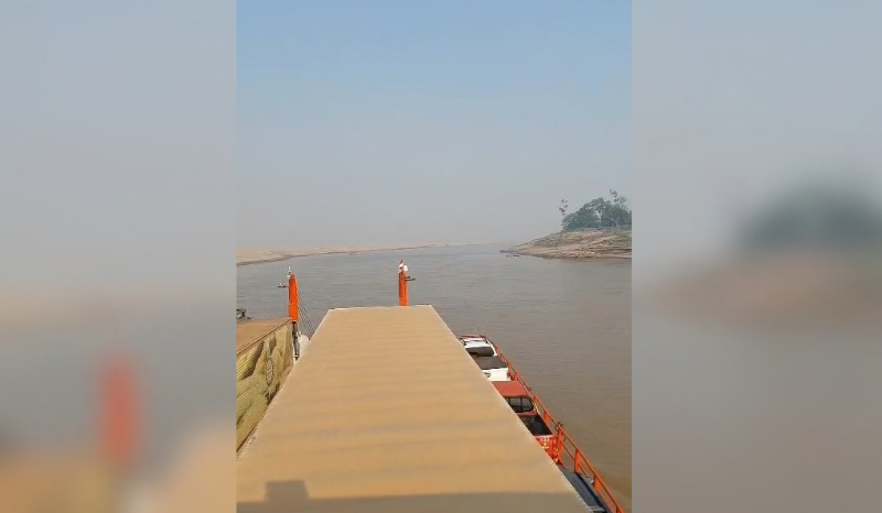 Estiagem faz nível do Rio Negro cair para 17,92 metros afetando balsas