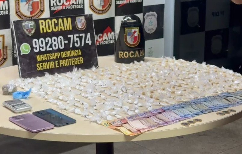 Loirinho é preso com drogas e balança de precisão no Centro de Manaus