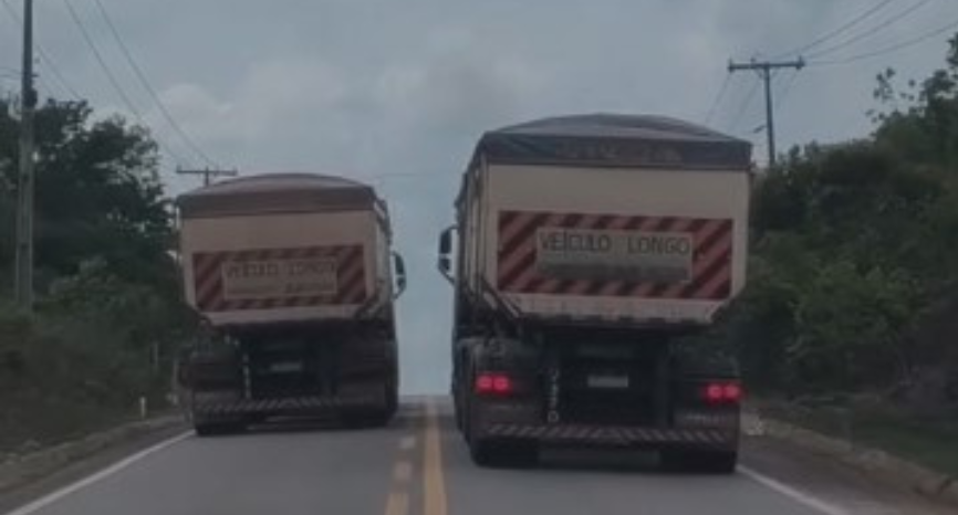 Caminhoneiro realiza ultrapassagem proibida na BR-174 e gera perigo