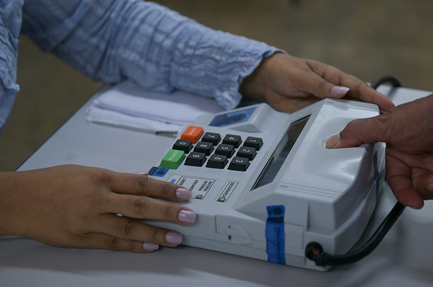 Eleitores ausentes no primeiro turno podem votar no segundo; veja como
