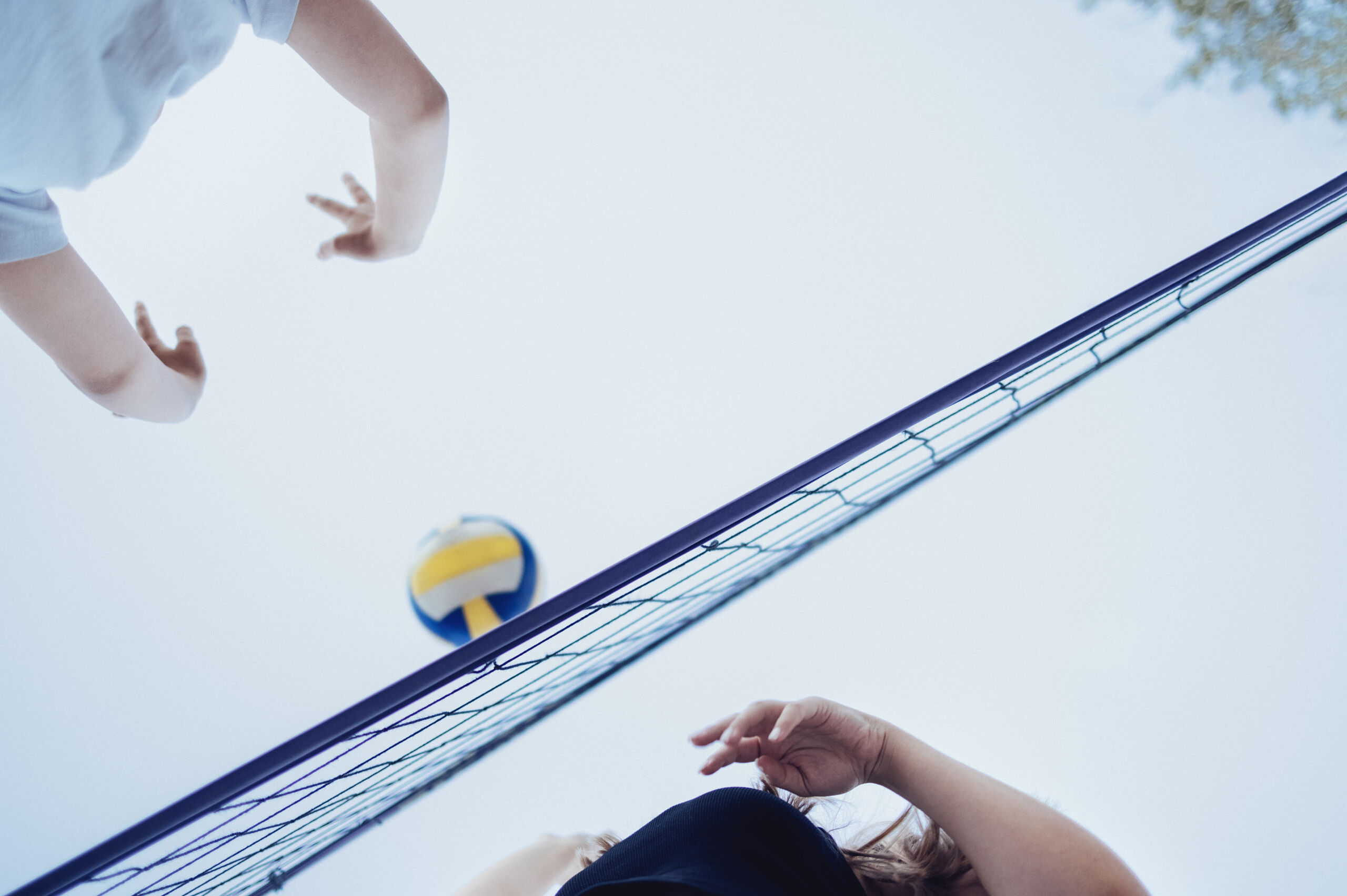 Esportes de verão se destacam entre crianças; especialistas apontam vantagens