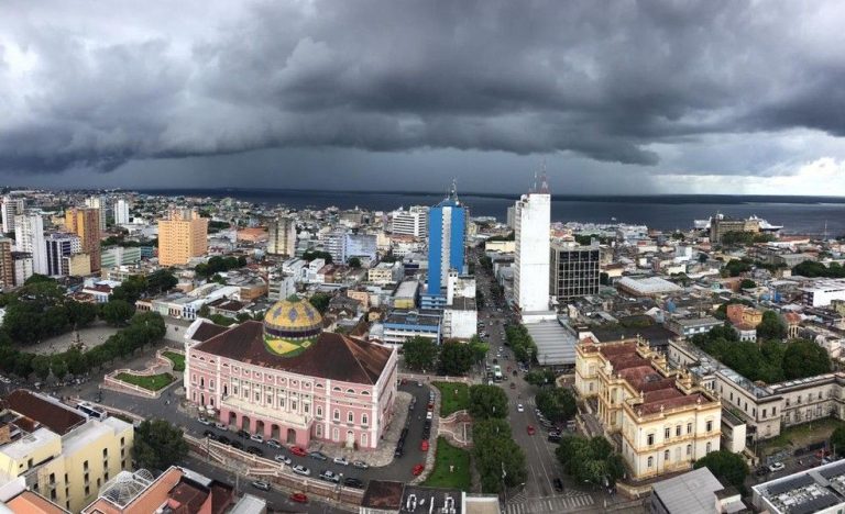 Manaus em alerta: chuvas intensas e ventos fortes esperados neste domingo