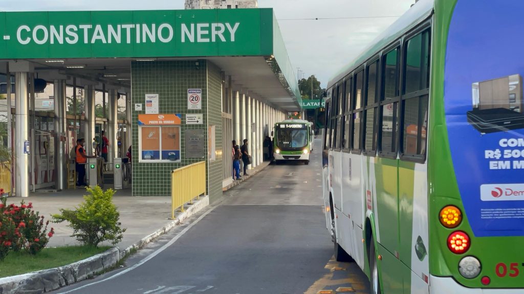 Ônibus voltam a circular normalmente em Manaus após paralisação