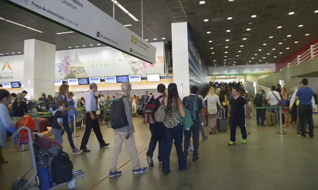 Aeroporto Eduardo Gomes prevê 62 mil passageiros no feriado de Tiradentes