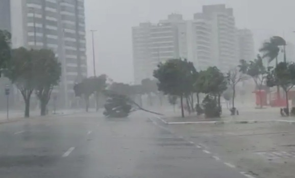 Fim de semana terá chuva intensa em várias regiões do Brasil, diz Inmet