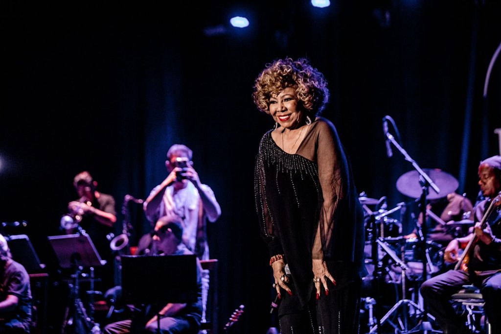 Alcione se apresenta em Manaus no Dia do Trabalhador com grande show