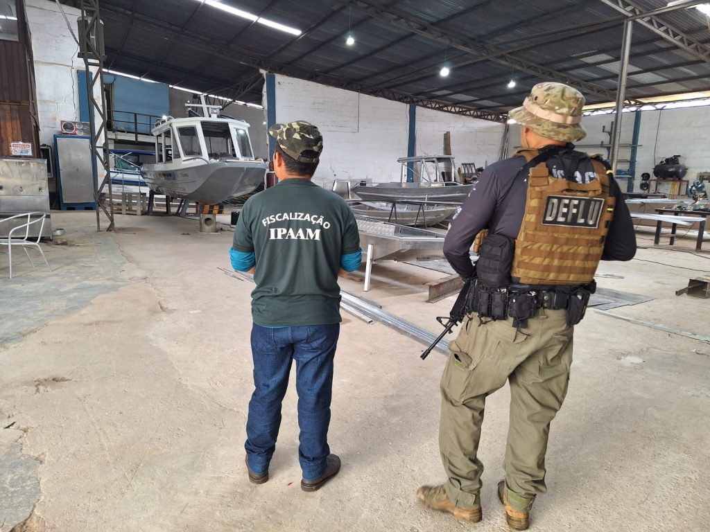 Estaleiro irregular em Manaus é fechado e multado em R$ 200 mil