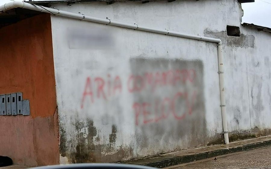 Homem é preso por pichação com referência a organizações criminosas em Eirunepé