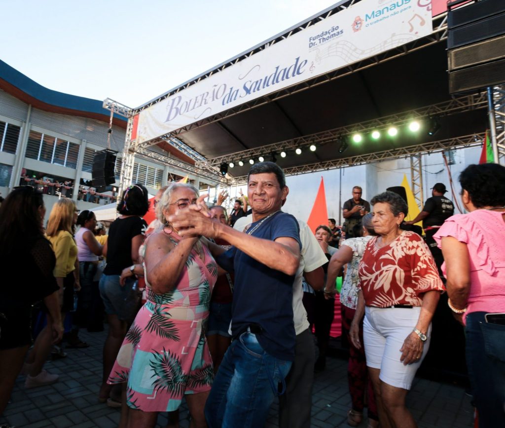 Bolerão da Saudade traz alegria e música ao Mirante Lúcia Almeida em Manaus