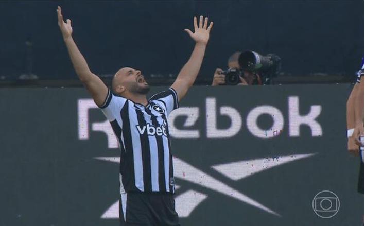 Botafogo vence Corinthians por 3 a 1 com três gols de Arthur Cabral
