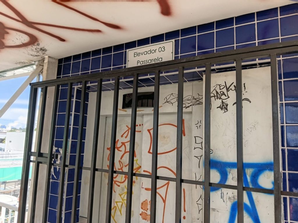Furto interrompe funcionamento de elevador na Estação São Jorge em Manaus