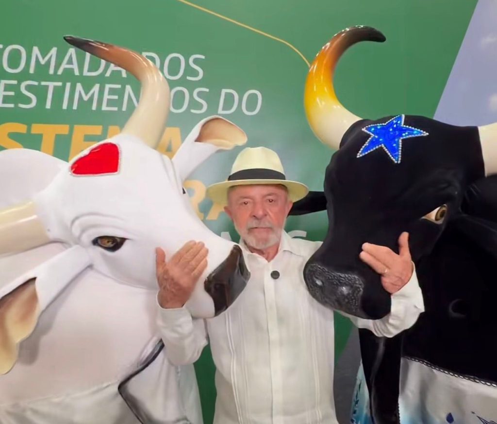 Lula elogia civilidade do Festival de Parintins em mensagem nas redes sociais