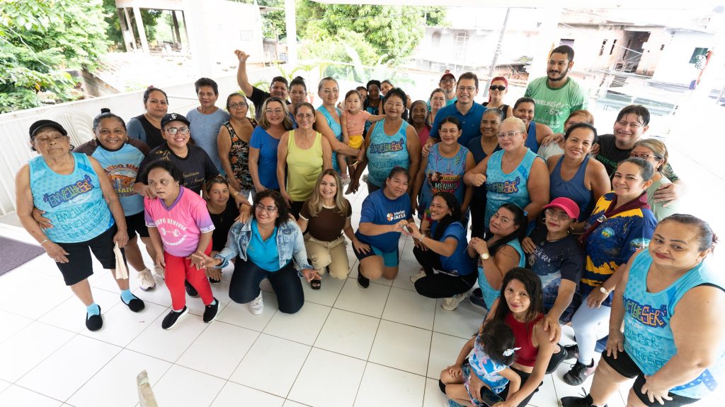 Projeto Alegria Sem Idade transforma a vida de mulheres idosas na Compensa