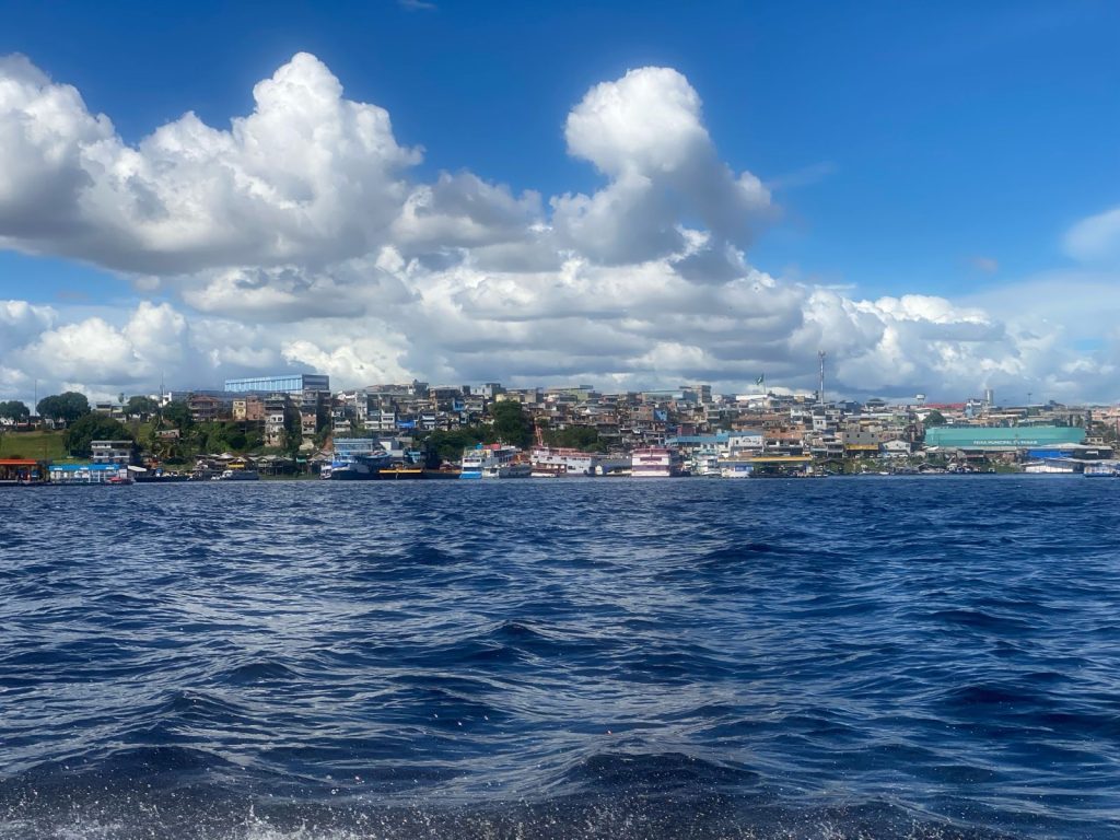 Rio Negro ultrapassa cota de inundação em Manaus e chega a 27,52 metros