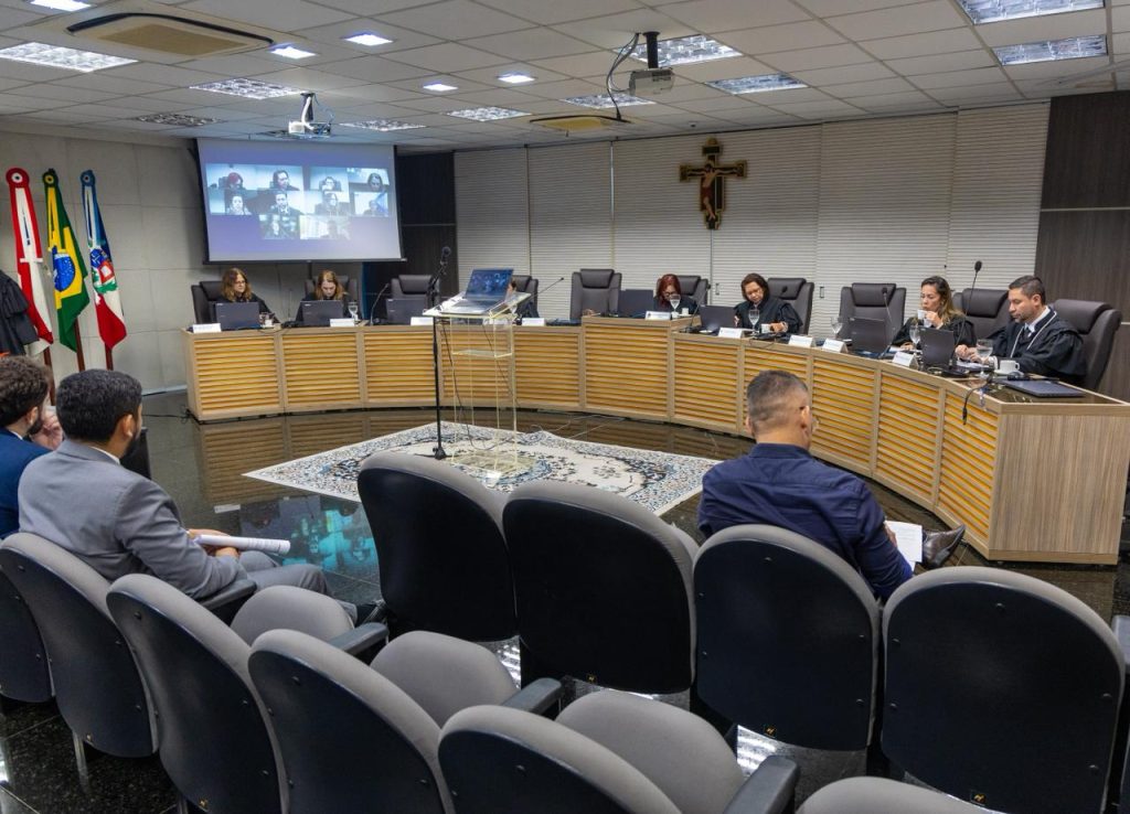 TRE-AM nega recurso de vereador eleito de Iranduba sobre cota de gênero