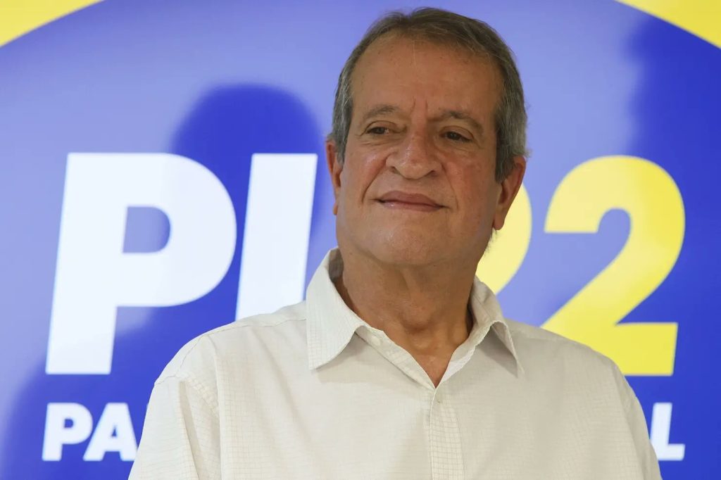 Valdemar Costa Neto chega a Manaus para anunciar pré-candidaturas do PL