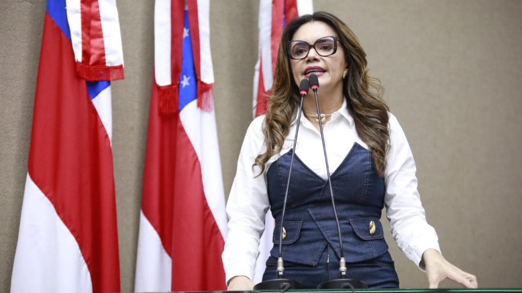 Aleam aprova projetos de Alessandra Campelo sobre saúde e cultura