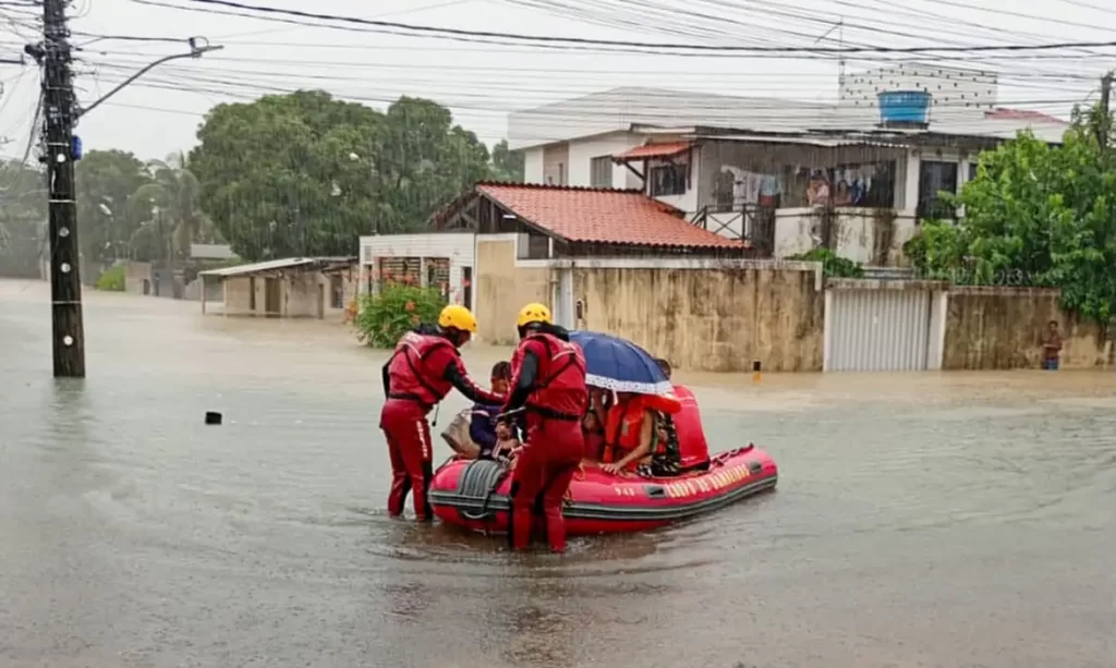 Tempestades em Pernambuco: cinco mortos, incluindo uma bebê