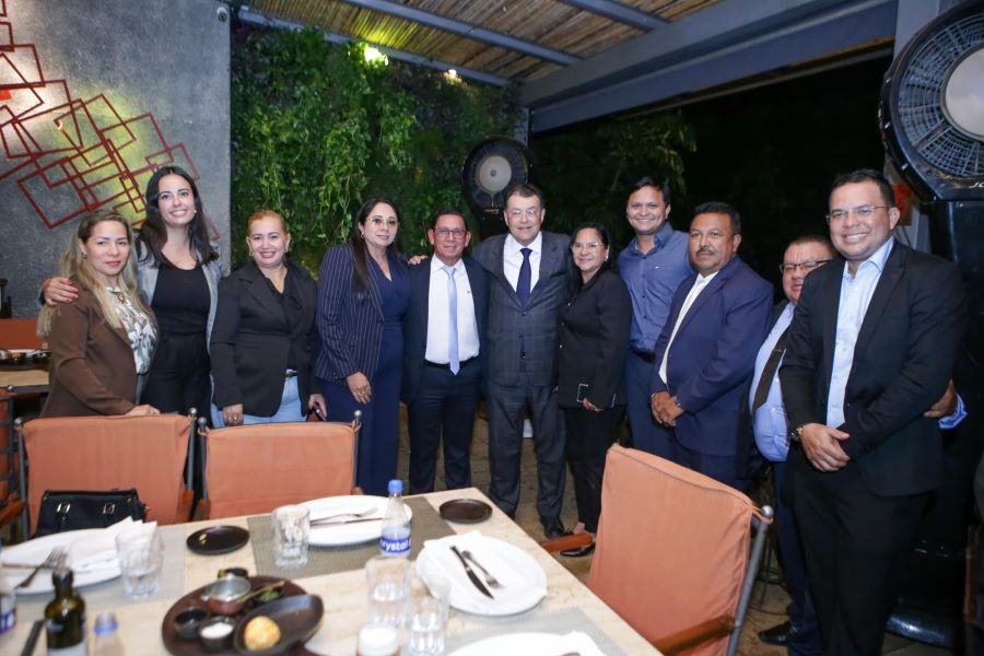 Braga promove união política do Amazonas durante Marcha em Brasília