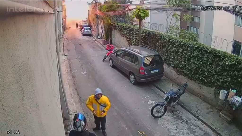 Explosão em casa deixa um morto e três feridos no bairro Alvorada, SP