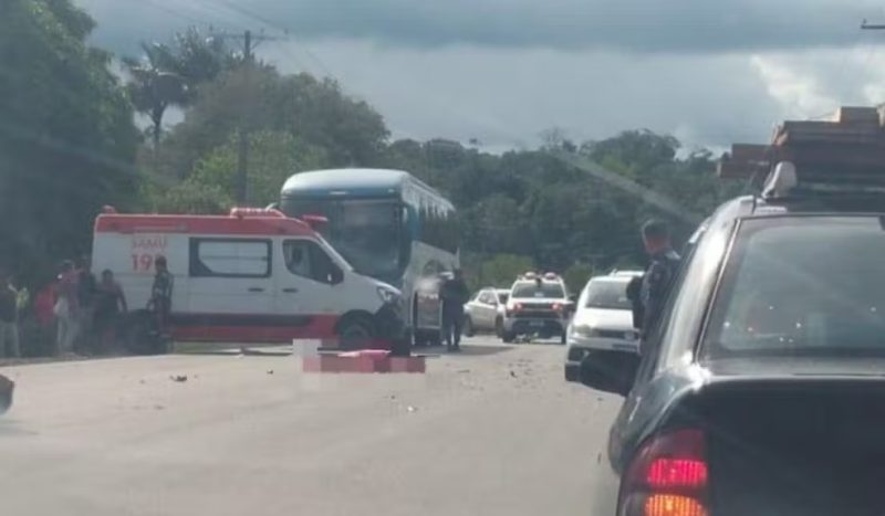 Motociclista morre após colisão com ônibus na AM-010 em Rio Preto da Eva