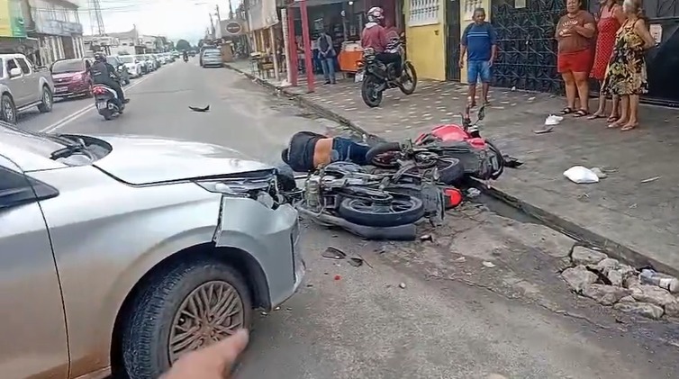 Dois motociclistas ficam feridos após acidente no conjunto Canaranas