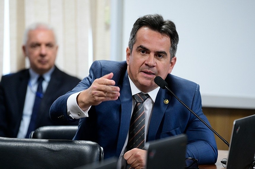 Senador Ciro Nogueira é alvo de busca e apreensão pela Polícia Federal