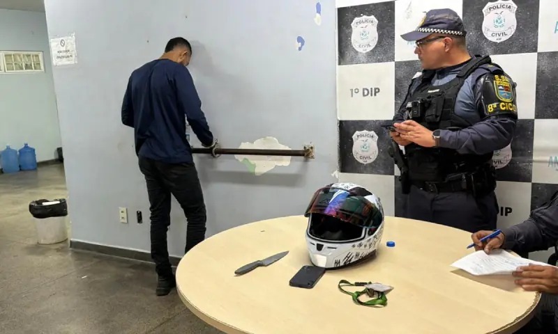 Assaltante é preso em assistência técnica ao tentar desbloquear iPhone roubado na zona Oeste de Manaus