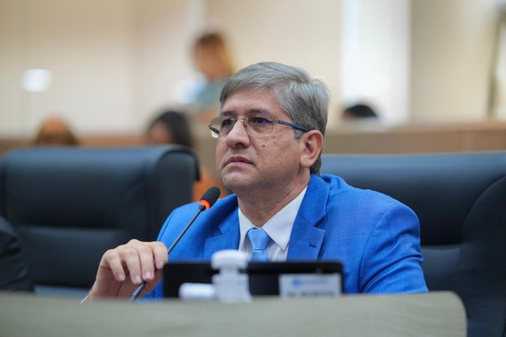 Lei exige divulgação das formas de pagamento em estabelecimentos de Manaus
