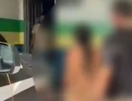 Mulher é indiciada por homicídio após bebê ser encontrado em lixo em Manacapuru