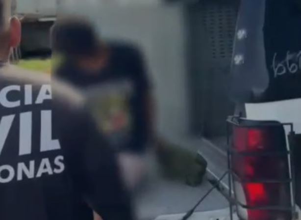 Homem é preso suspeito de agredir companheira e filhos em Itacoatiara