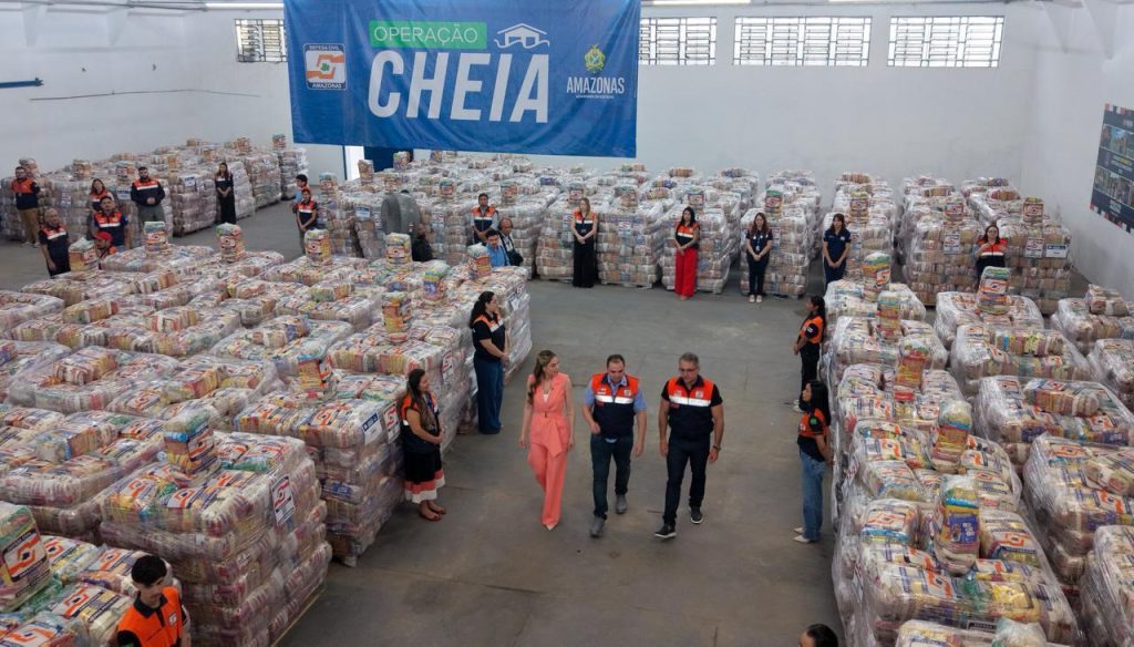 Governo envia 598 toneladas de alimentos aos municípios afetados pela cheia