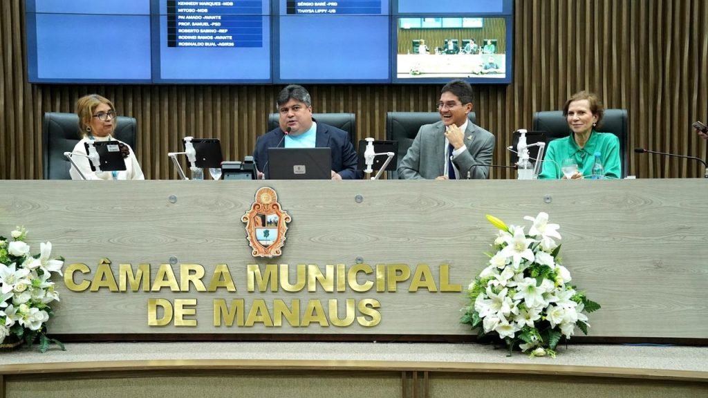 Câmara de Manaus antecipa 13º e injeta R$ 4,7 milhões na economia local