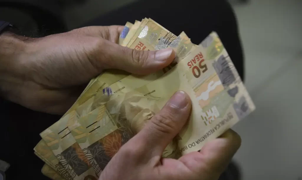 Caixa paga Bolsa Família de junho para beneficiários com NIS final 9