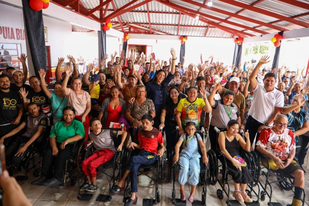 Associação Pestalozzi de Nova Olinda do Norte recebe cadeiras de rodas via emenda parlamentar