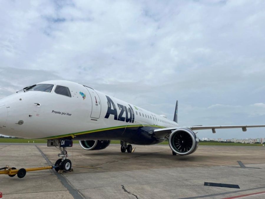Deputado cobra explicações da Azul sobre passagens caras para Parintins