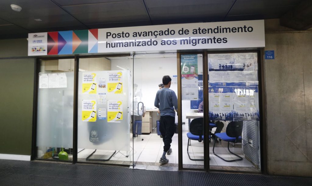 Cubanos assumem liderança em pedidos de refúgio no Brasil em 2025